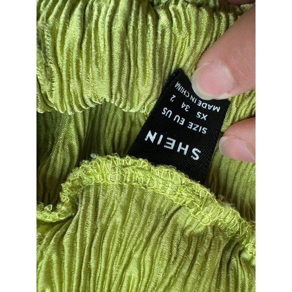 Shein Green Textured Shorts Elastic Waist Casual Comfy Cute XS - Picture 4 of 4